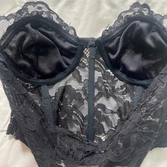 PacSun Strapless Lace Corset - Picture 3 of 4